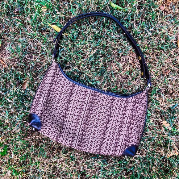 Pierre Cardin vintage shoulder bag. - Picture 2 of 2